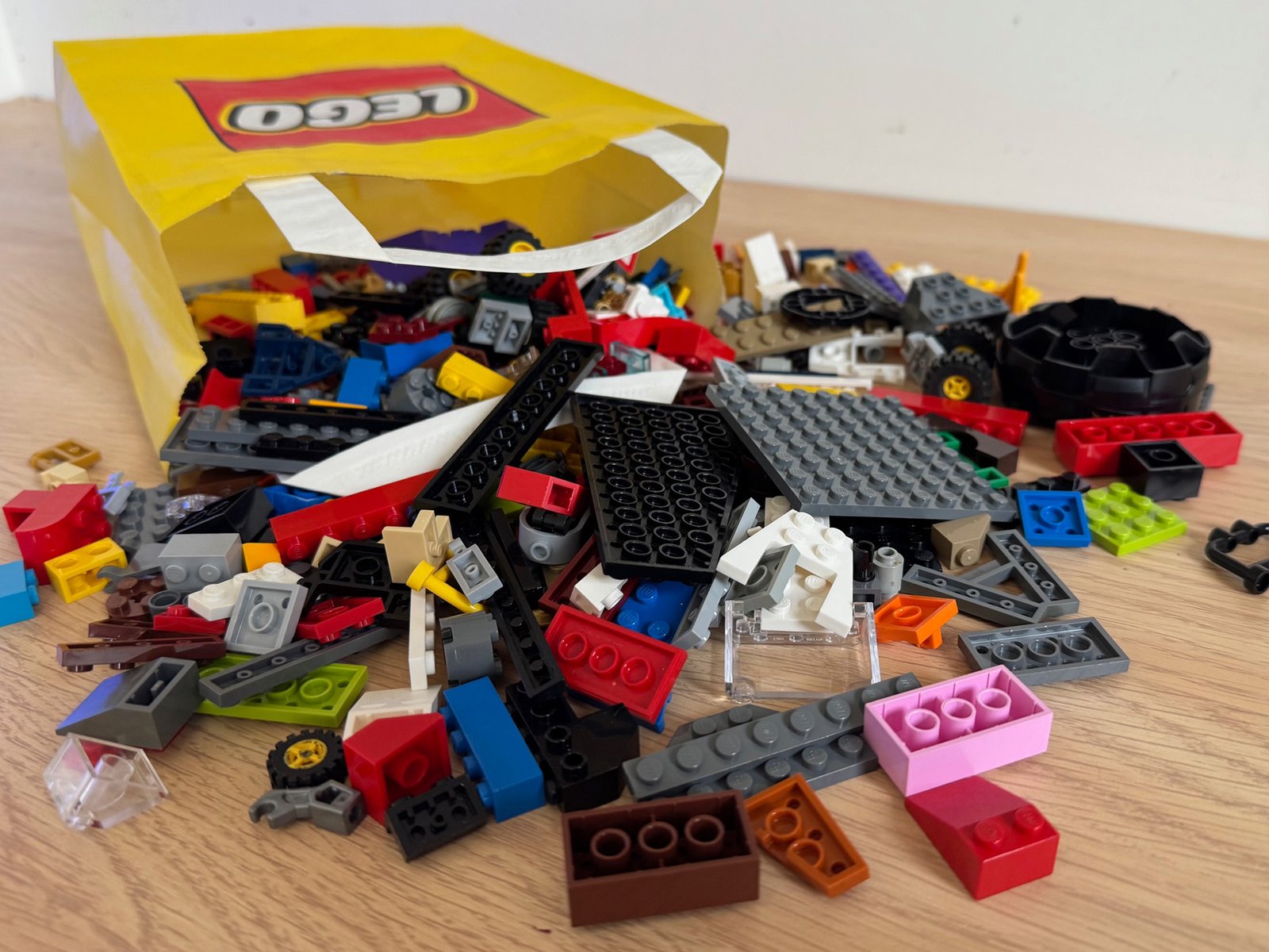 Lego® Party Bag with MiniFigure